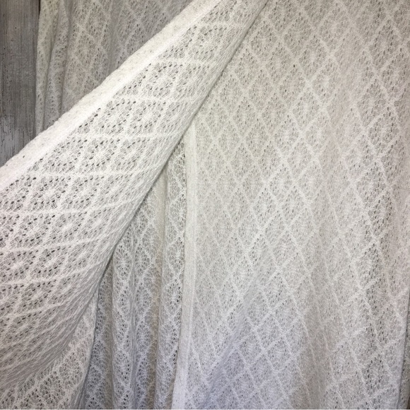 J. Jill White Knit Open Back Blouse - Picture 4 of 7